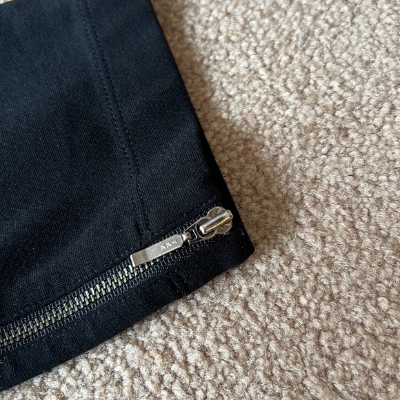 Like New💥Eileen Fisher Sz XS / 2 Black Sculpting Luxury Knit Sculpting Legging - Picture 4 of 6